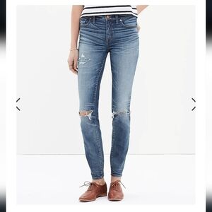 Madewell 9" High Rise Skinny Jeans Torn Knee Edition size 25